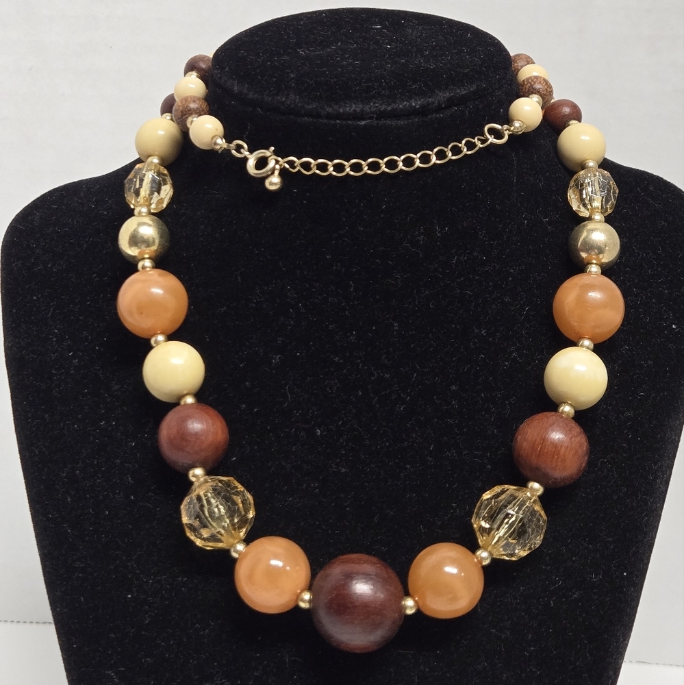 Vntg Wood, Acrylic, and Goldtone Multi-Color Beaded Necklace 24" w/2" ext